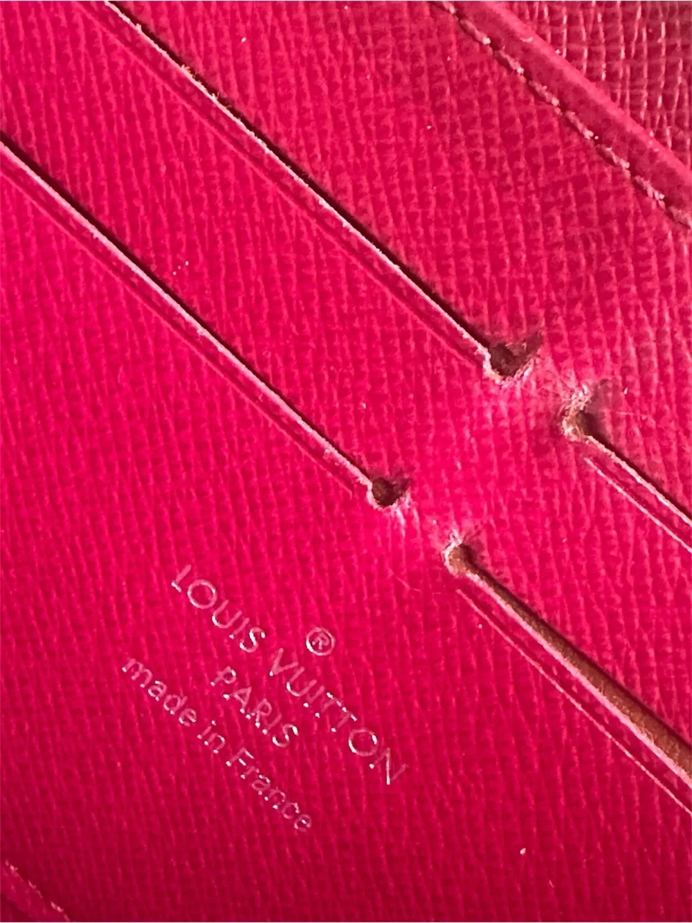 Authentic Louis Vuitton Epi Zip-Around Fuchsia Wallet